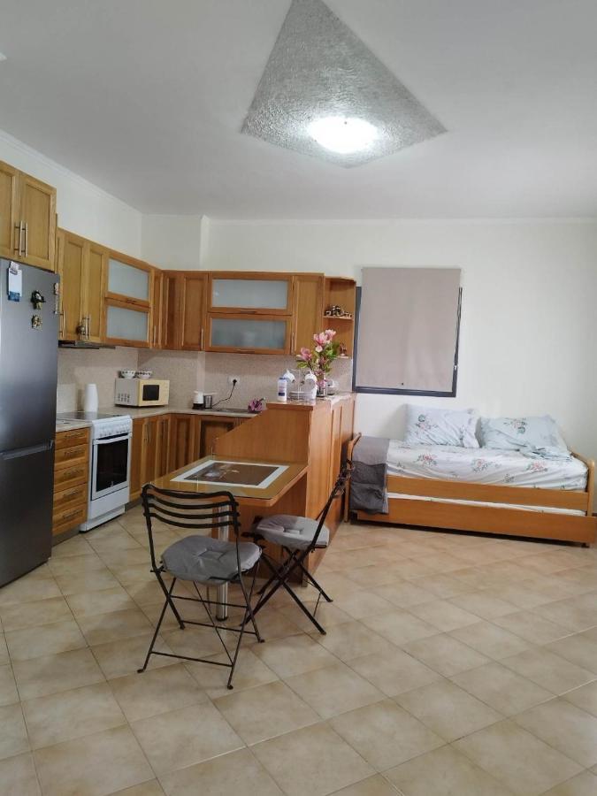 Alexander Apartment クサミル エクステリア 写真
